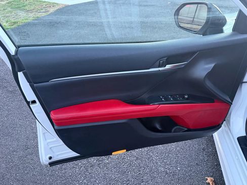 Used 2020 Toyota Camry XSE image 29