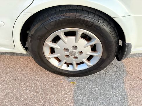 Used 2000 Nissan Maxima GXE image 9