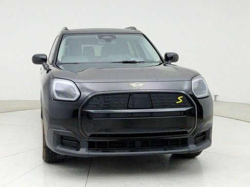Used 2025 MINI Cooper Countryman SE image 2