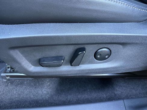 Used 2025 Nissan Murano SL image 16