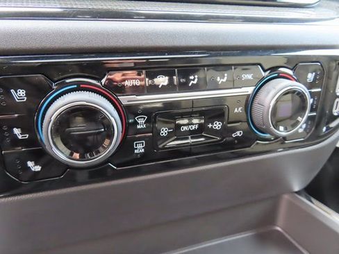 Certified 2025 Chevrolet Silverado 1500 ZR2 w/ Technology Package image 37