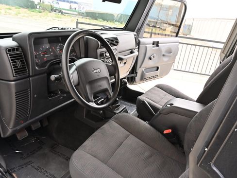 Used 2005 Jeep Wrangler Sport AWD/4WD image 13
