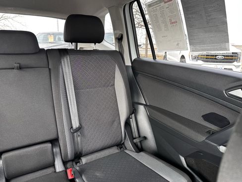 Used 2020 Volkswagen Tiguan S image 14