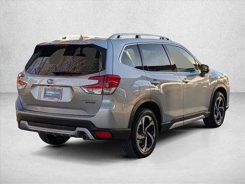 Used 2023 Subaru Forester Touring image 5
