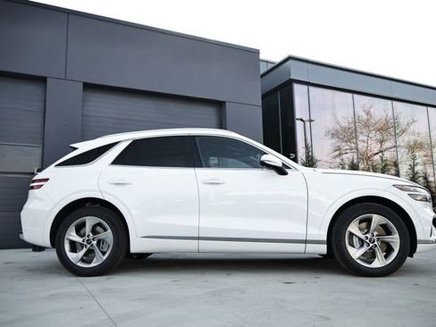 New 2026 Genesis GV70 2.5T Advanced image 4