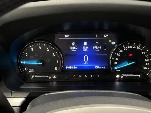 Used 2022 Ford Explorer XLT image 18