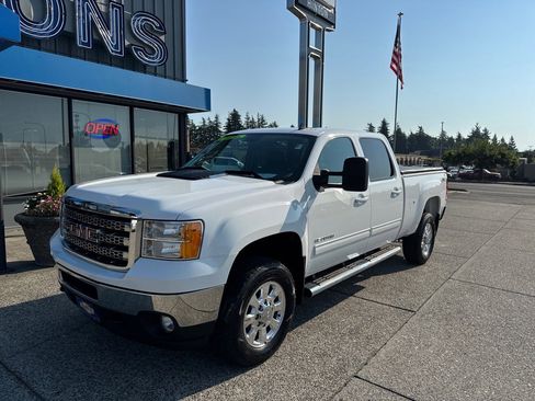 Used 2014 GMC Sierra 3500 SLT image 1