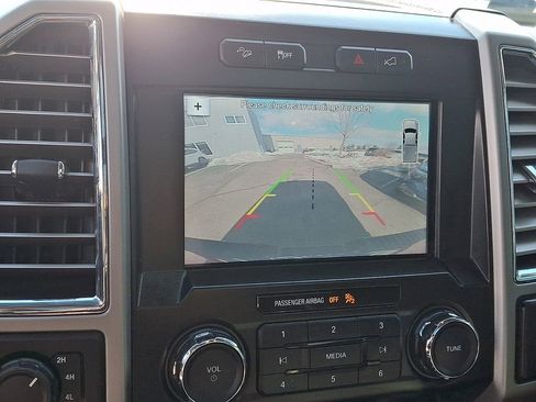 Used 2016 Ford F150 Lariat image 17