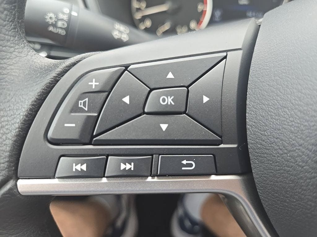 New 2026 Nissan Altima 2.5 SV AWD/4WD image 14