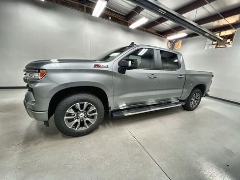 Certified 2024 Chevrolet Silverado 1500 RST AWD/4WD image 5