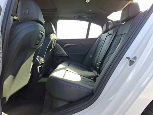 New 2026 BMW 530i xDrive w/ Convenience Package AWD/4WD image 10
