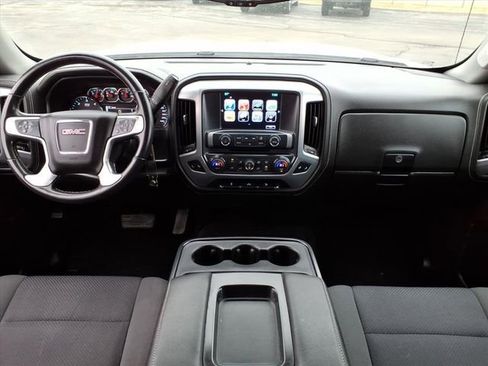 Used 2018 GMC Sierra 1500 SLE w/ SLE Value Package image 19