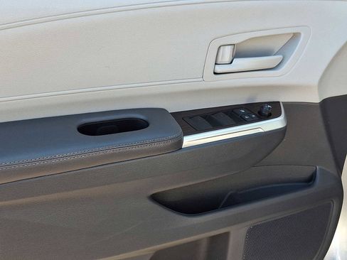 Used 2021 Toyota Sienna LE image 10