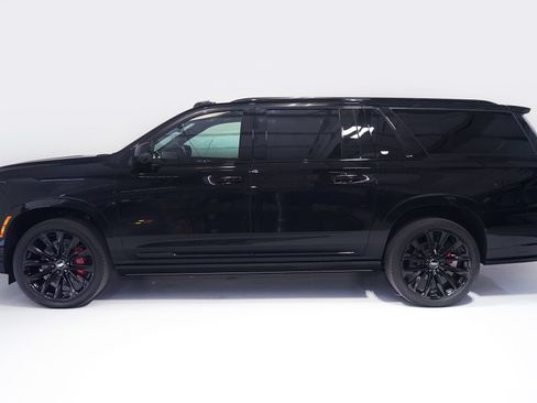 Used 2026 Cadillac Escalade ESV V AWD/4WD image 4