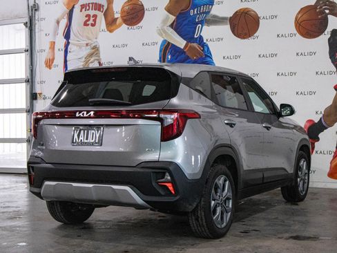 Used 2026 Kia Seltos LX AWD/4WD image 24