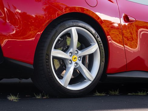 Used 2023 Ferrari Portofino M RWD image 19