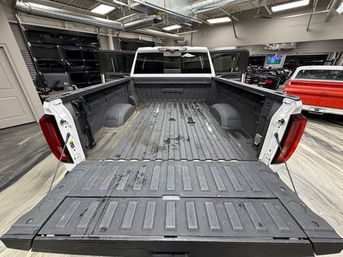 Used 2021 GMC Sierra 2500 AT4 w/ AT4 Premium Plus Package image 49