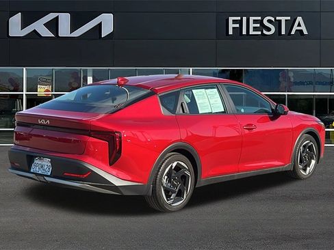 New 2025 Kia K4 EX image 8