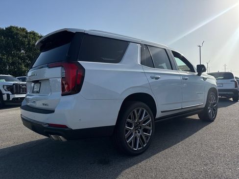 New 2026 GMC Yukon Denali Ultimate AWD/4WD image 7