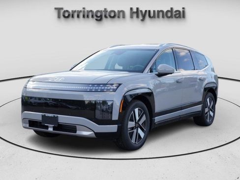 New 2026 Hyundai Ioniq 9 SEL image 3