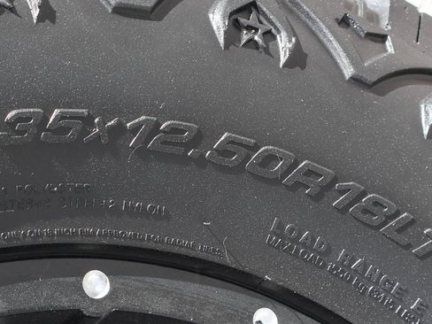 Used 2018 Jeep Wrangler Unlimited Sport S image 39