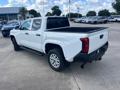 Used 2024 Toyota Tacoma SR RWD image 4