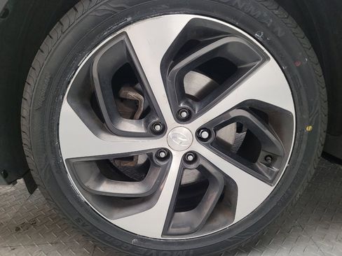 Used 2018 Hyundai Tucson Value FWD image 31
