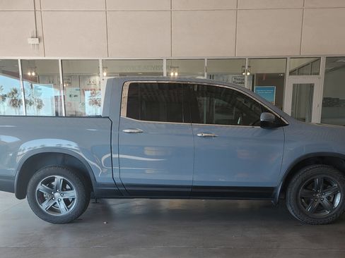 Used 2023 Honda Ridgeline RTL-E image 3
