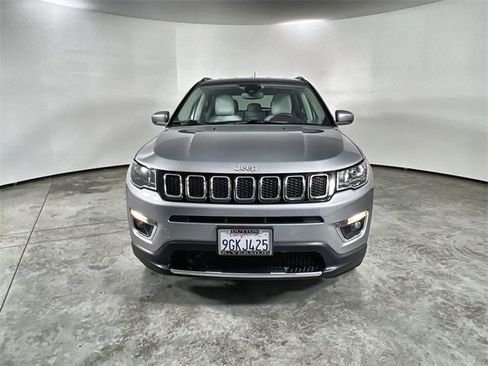 Used 2021 Jeep Compass Limited image 3