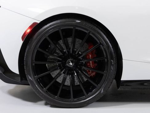 Used 2022 McLaren GT image 20