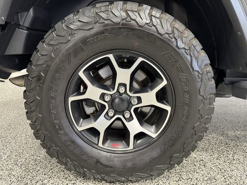 Used 2020 Jeep Wrangler Rubicon w/ LED Lighting Group AWD/4WD image 23