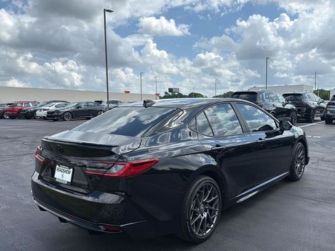 Used 2025 Toyota Camry XSE image 5