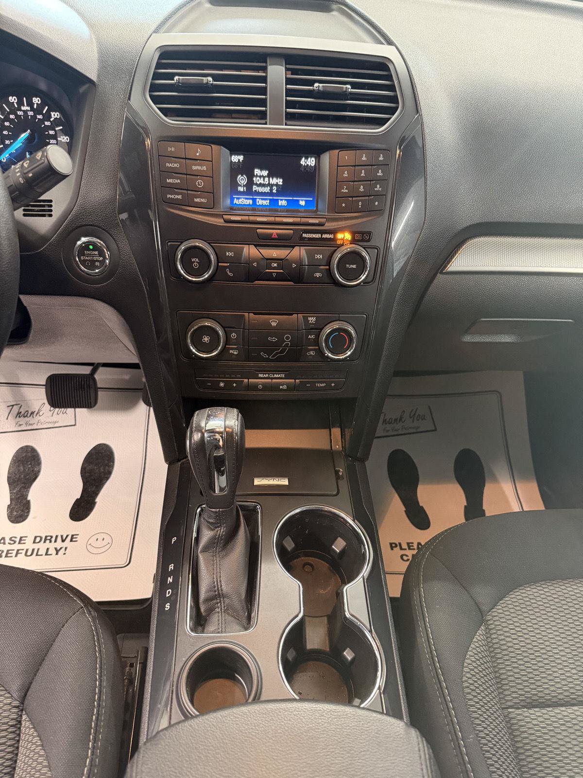 Used 2018 Ford Explorer XLT FWD image 22
