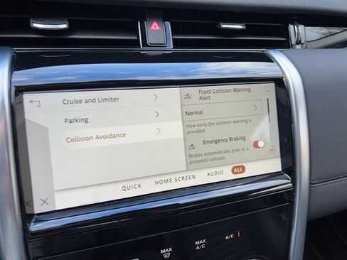 Used 2023 Land Rover Discovery Sport S image 36