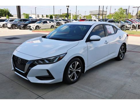 Used 2020 Nissan Sentra SV image 3