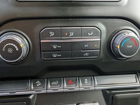 Used 2020 Chevrolet Silverado 1500 Custom Trail Boss w/ Custom Convenience Package image 26