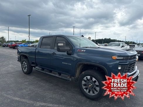 Used 2026 Chevrolet Silverado 2500 Custom w/ Custom Value Package AWD/4WD image 4