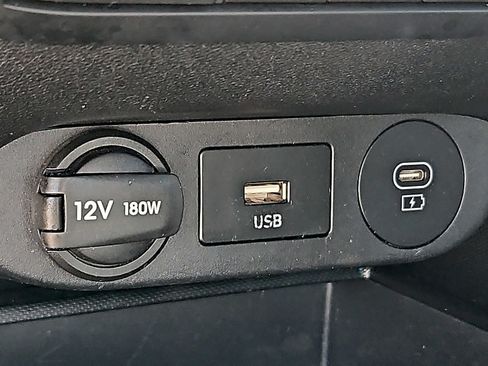 Used 2024 Hyundai Elantra SEL FWD image 26