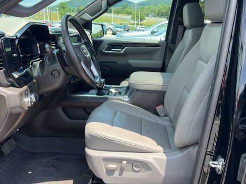 Used 2023 GMC Sierra 1500 SLT w/ SLT Premium Plus Package AWD/4WD image 8
