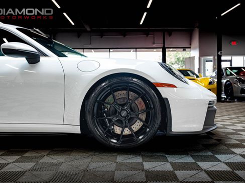 Used 2022 Porsche 911 GT3 RWD image 27