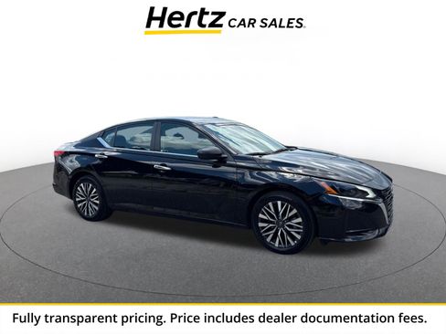 Used 2025 Nissan Altima 2.5 SV FWD image 1