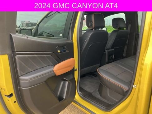 Used 2024 GMC Canyon AT4 AWD/4WD image 21