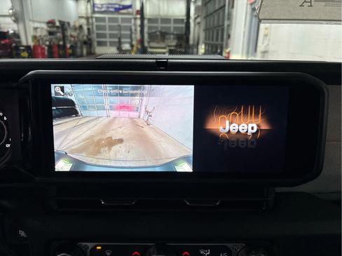 New 2026 Jeep Gladiator Sport image 17