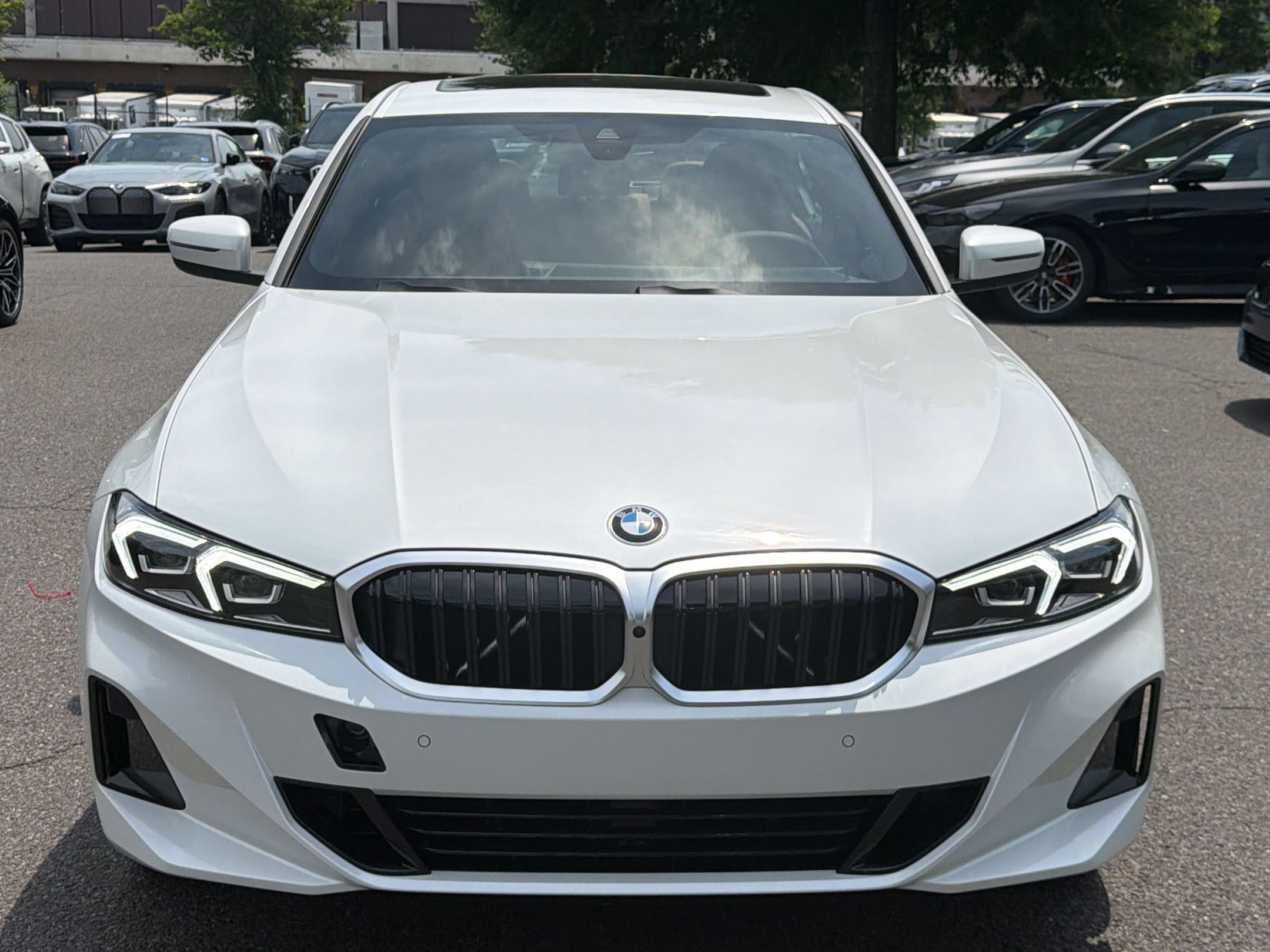 Used 2026 BMW 330i xDrive Sedan w/ Premium Package AWD/4WD image 5