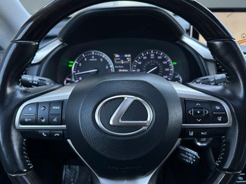 Used 2018 Lexus RX 350L Luxury w/ Cold Area Package (CT) FWD image 17