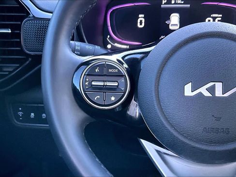 Certified 2023 Kia Soul EX image 23