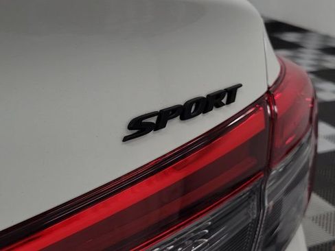 Used 2024 Honda Civic Sport image 8