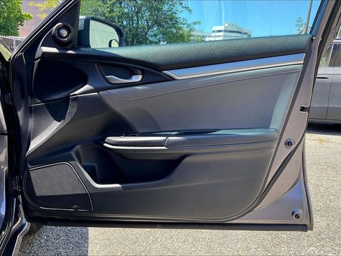 Used 2016 Honda Civic Touring image 23