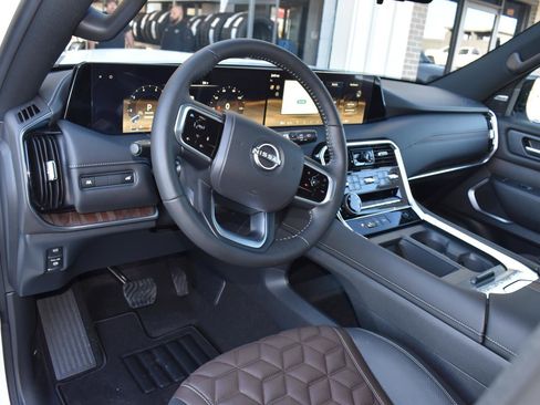 New 2026 Nissan Armada Platinum image 17