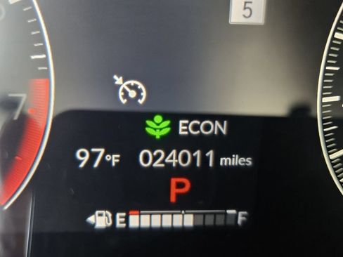 Certified 2024 Honda HR-V EX-L image 23